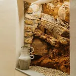 La Monastica & מלון בורגו א בוג'יאנו